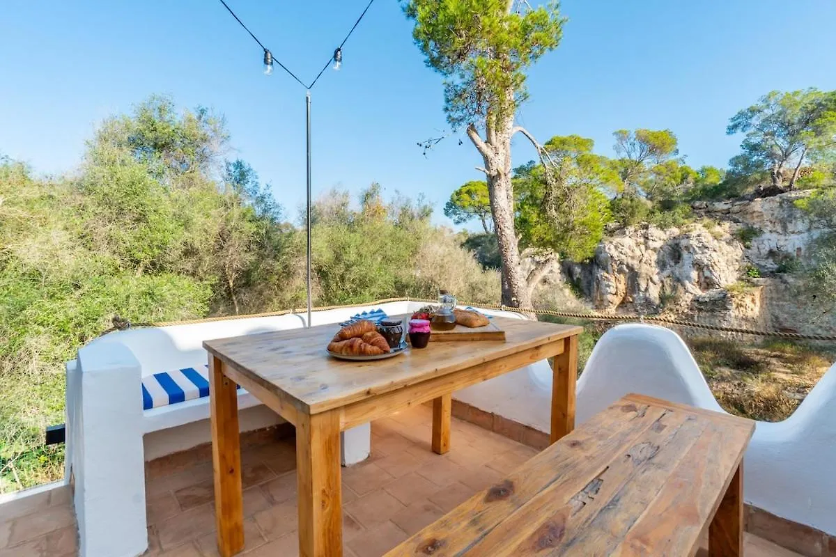 Casa Tuna - Beach 100M - Cala Llombards location